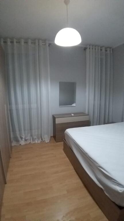 Appartamento 2+1 in affitto 21 Dicembre Palazzo Caves