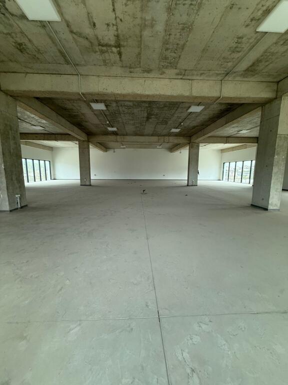 WAREHOUSE FOR RENT 1600 M2 PEZE HELMES 4,000 EURO