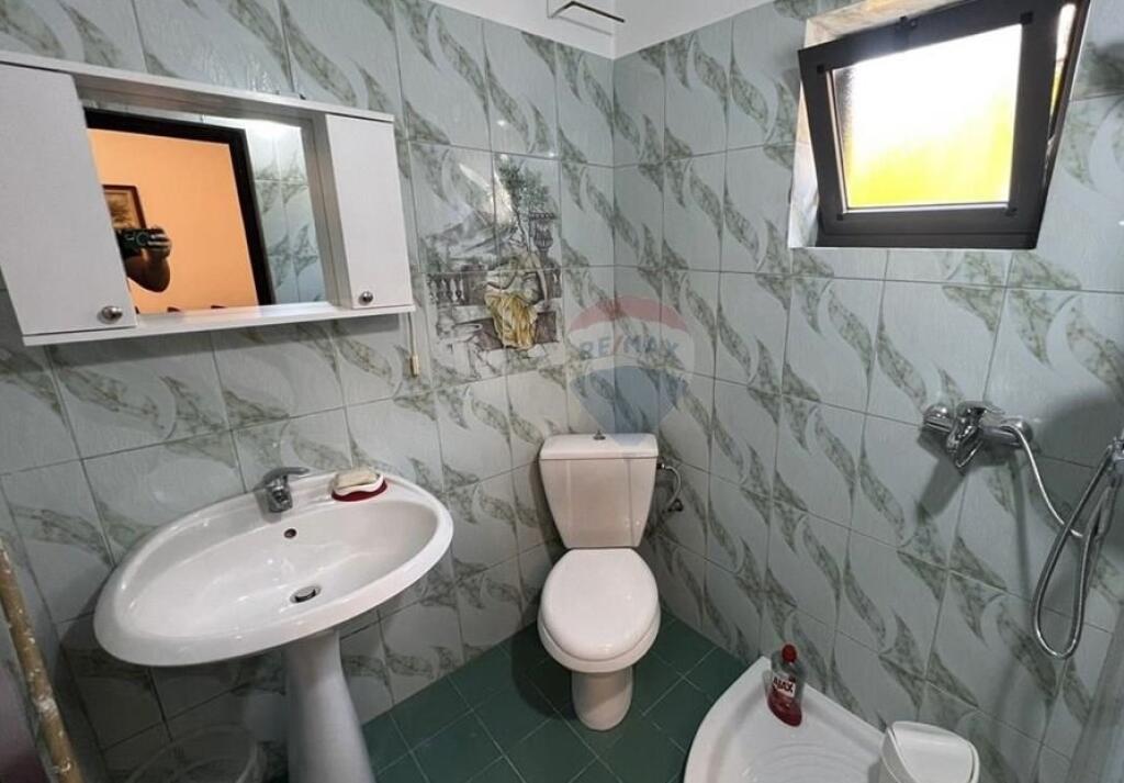 Apartment 2+1+2 for rent on Mine Peza Street.