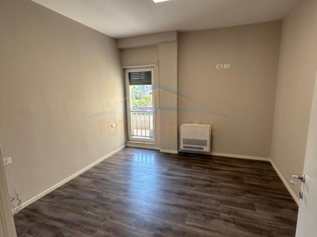 Shitet, Apartament 2+1, Quartum Residence, Rruga Jordan Misja, Tiranë.
