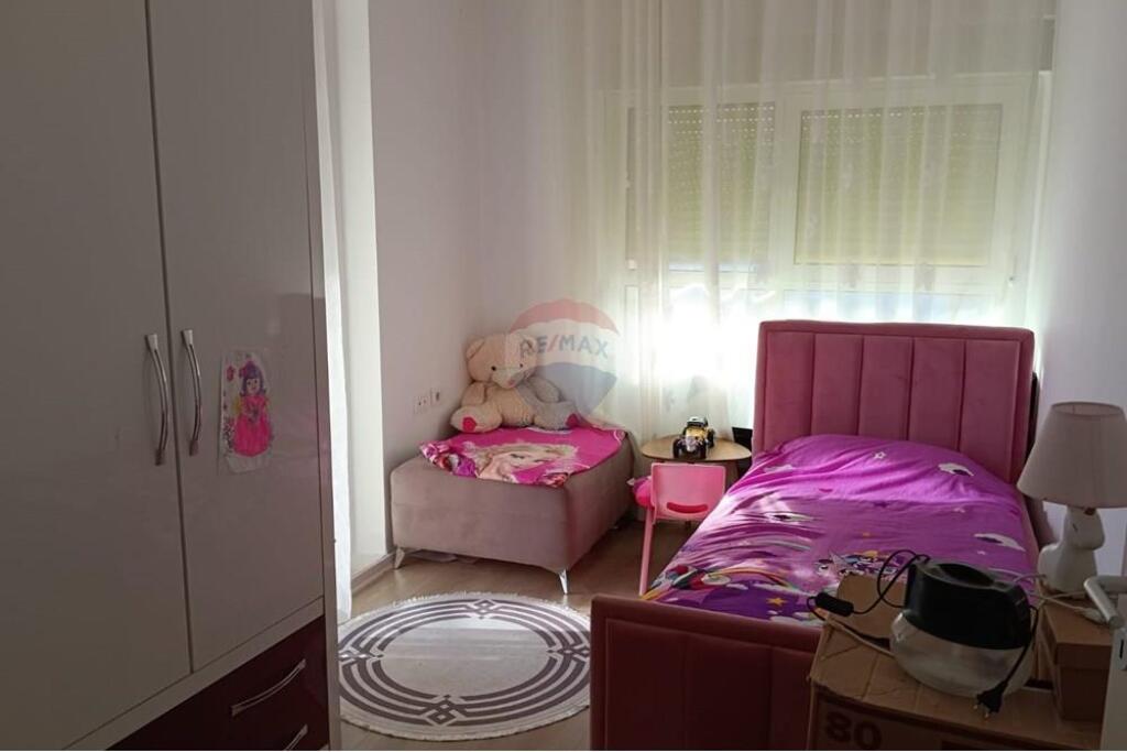 Apartament 2+1 per qira Te Kompleksi Mangalem!