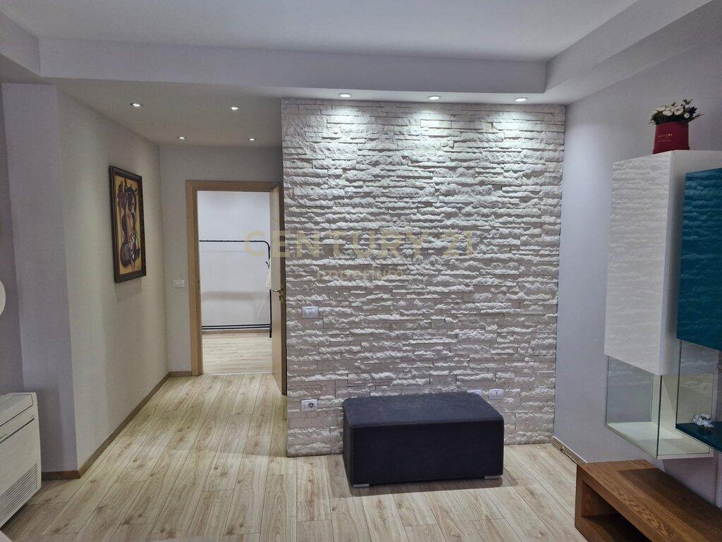 Appartamento 3+1+2 In Affitto a Yzberish, vicino a Grand Gallery 500 € /Mese