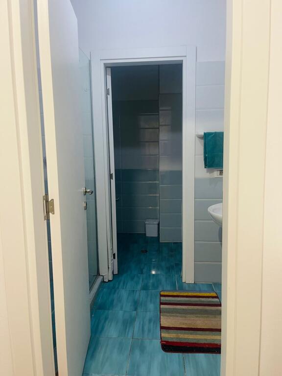 Jepet super apartament duplex (2+1+2) tek rezidenca Kodra e Diellit 2