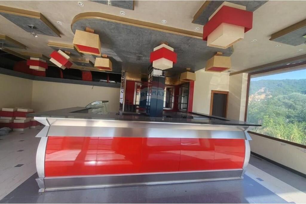 Shop for sale in Fresk