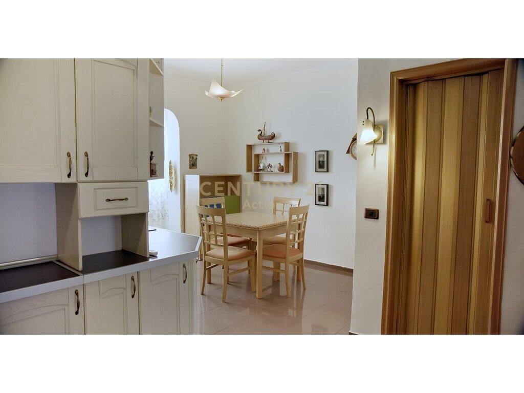 FOR RENT APARTMENT 2+1, Kafe Flora!