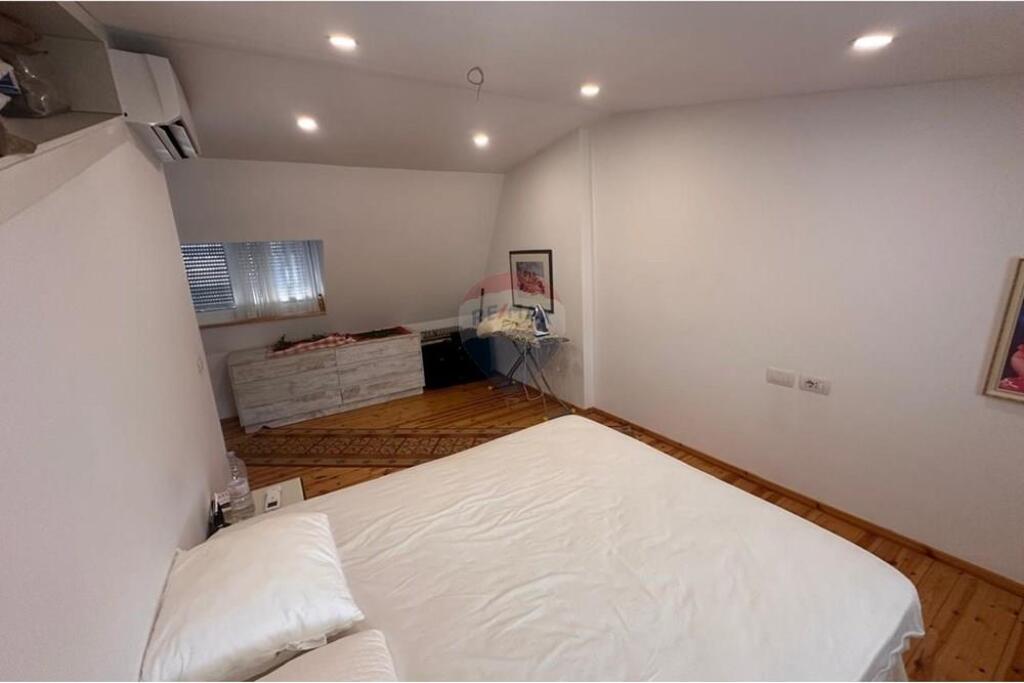 Affittasi Duplex 2+1+2, Lago Asciutto