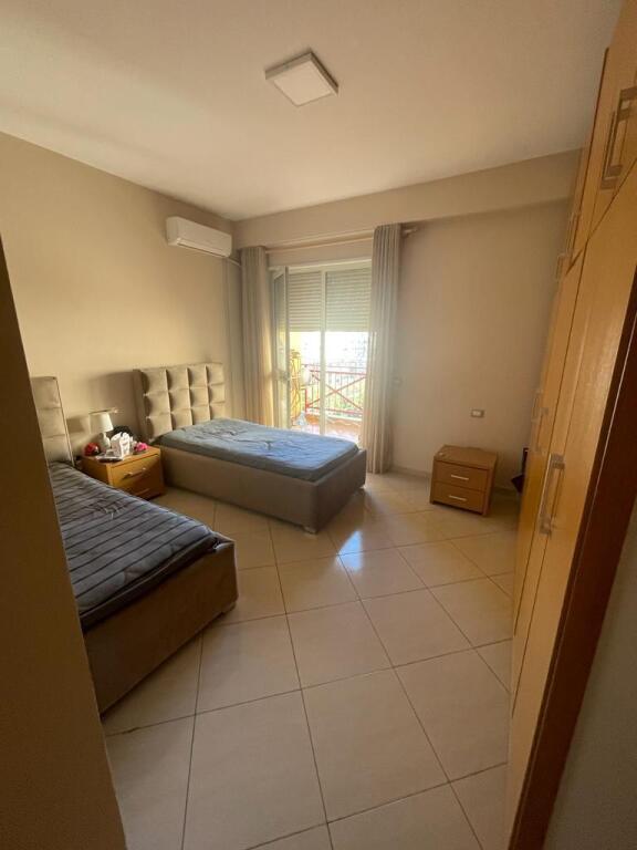🏠 Shitet Apartament 2+1 – Kompleksi Delijorgj, Rruga e Kavajës
