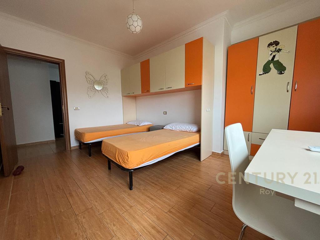 FOR RENT APARTMENT 2+1+2 AND GARAGE IN THE UKD AREA!