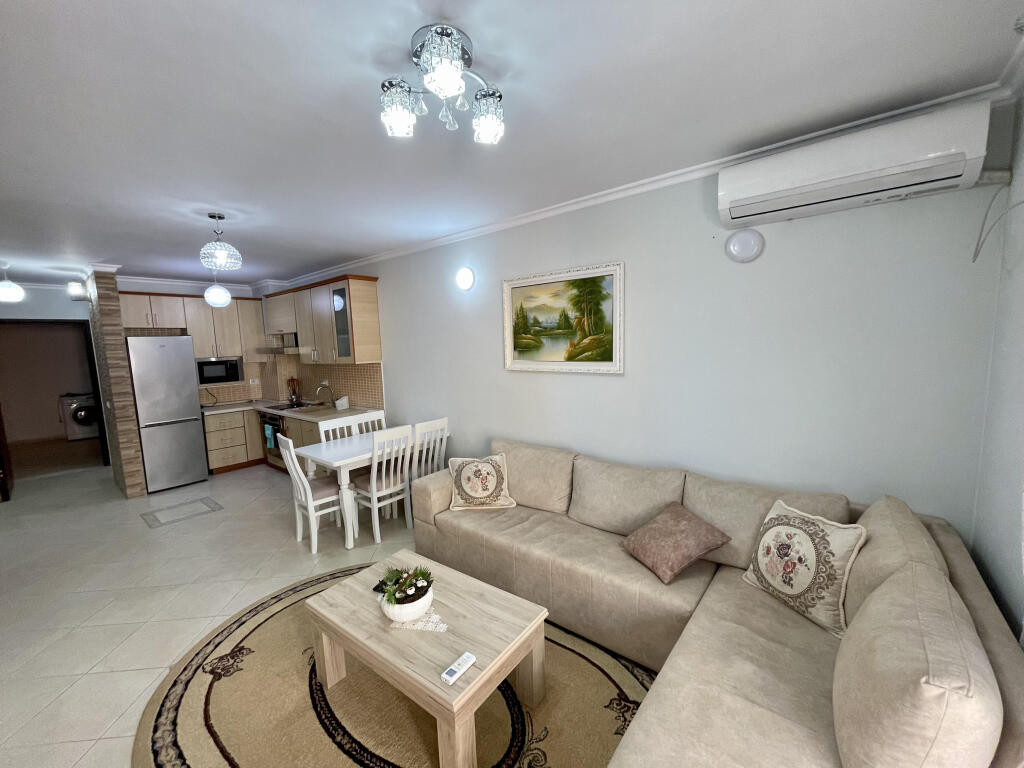 Appartamento 2+1 in affitto in Via Peti, Zona Lago Secco