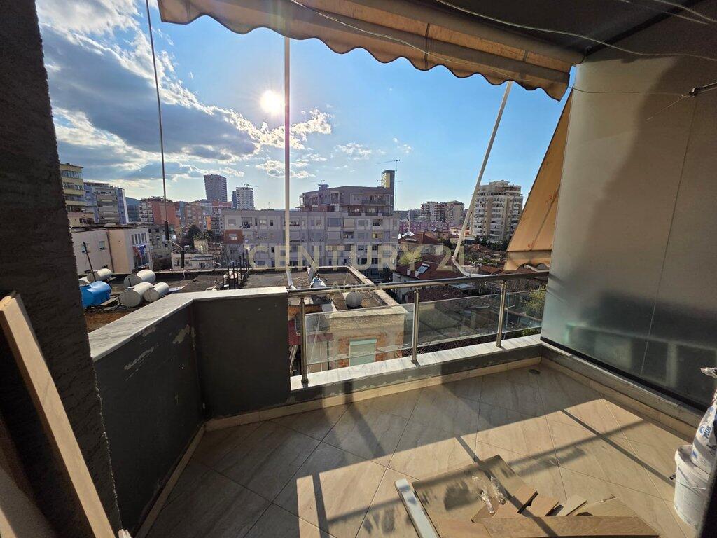 Apartament 2+1 për Shitje – Pranë Pazari të Ri!