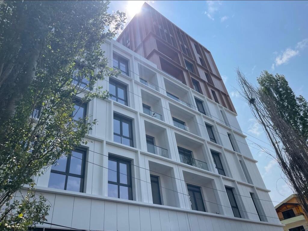 SHITET APARTAMENT 1+1 BULEVARDI RI 132.000 EURO