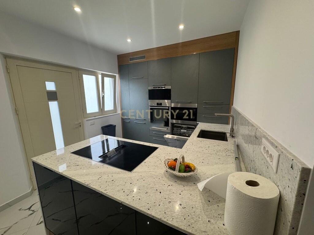 In affitto, casa privata 2+1, Via 5 Maji