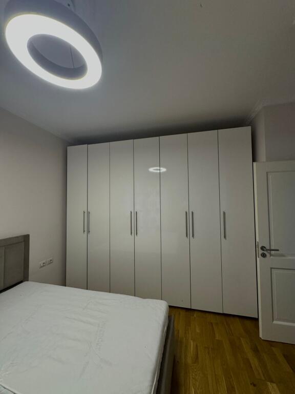 2+1 In Affitto, Rrethi i Astirit, Arredamento Moderno