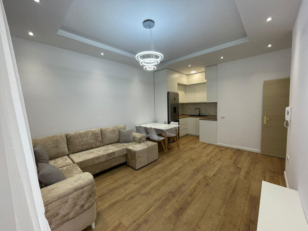 Apartament Ne Shitje 1+1 tek Kodra e Diellit (ID B110489) Tirane