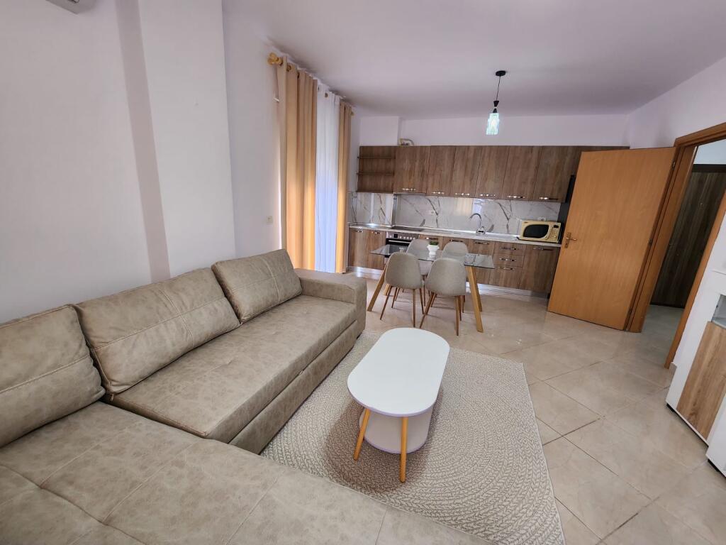 Apartament 1+1 per qera ne Fresk!