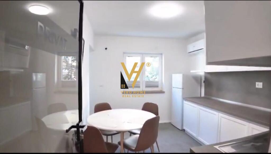 UFFICIO DI 130 M2 IN AFFITTO IN VIA DURRESIT 2.000 EURO