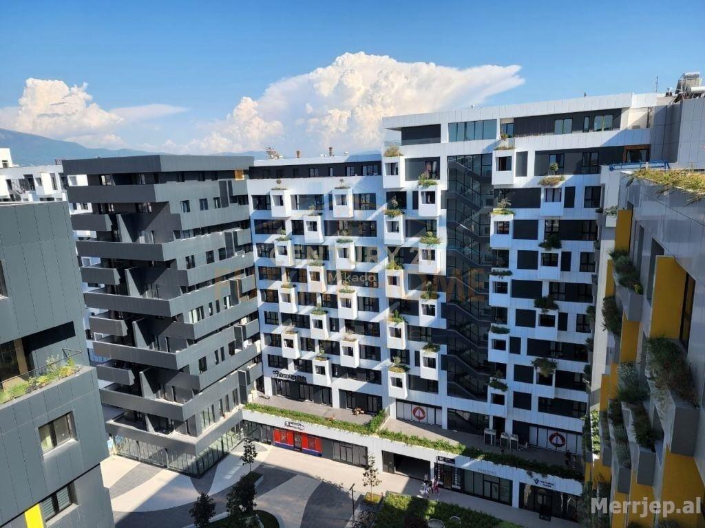Appartamento 3+1+2 in vendita Via Kavaja Piazza 21