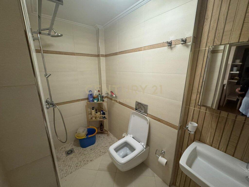 BRRYLI, SHESIM APARTAMENT 3+1+2+POST PARKIMI!