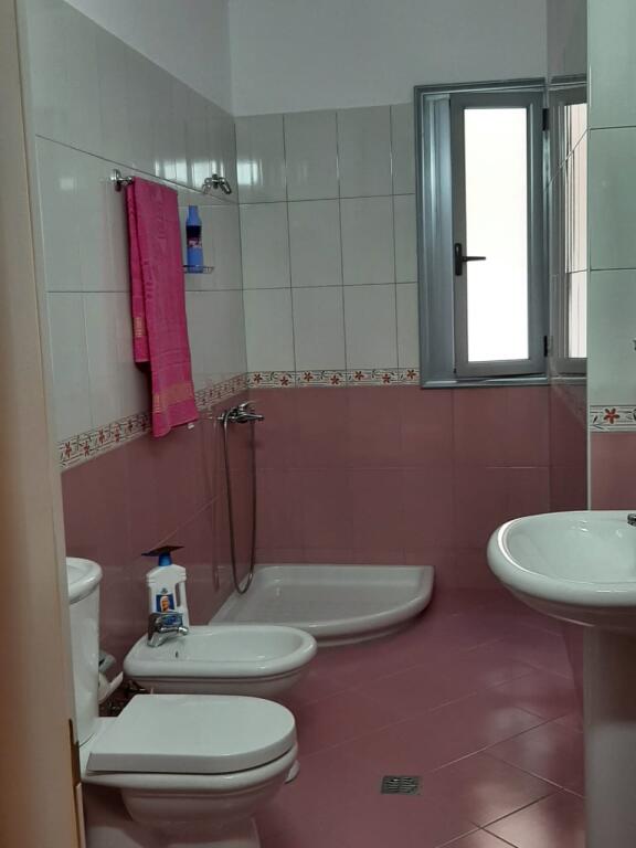 VLORE. APPARTAMENTO 1+1 IN VENDITA ( LUNGOMARE ) 230.000 EURO