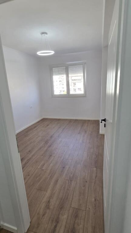 Shitet apartament 1+1 në Don Bosko!