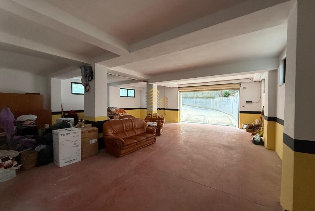Rent, Business Premises/Stores, Kinostudio, 750 Euro/Month Negotiable