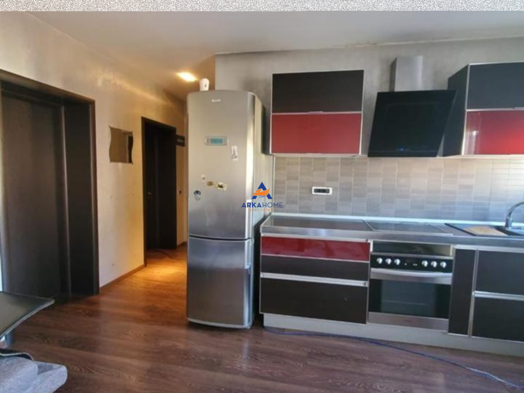 AFFITTASI APPARTAMENTO 2+1 "IN VIA HOXHA TAHSIM" 580 EURO
