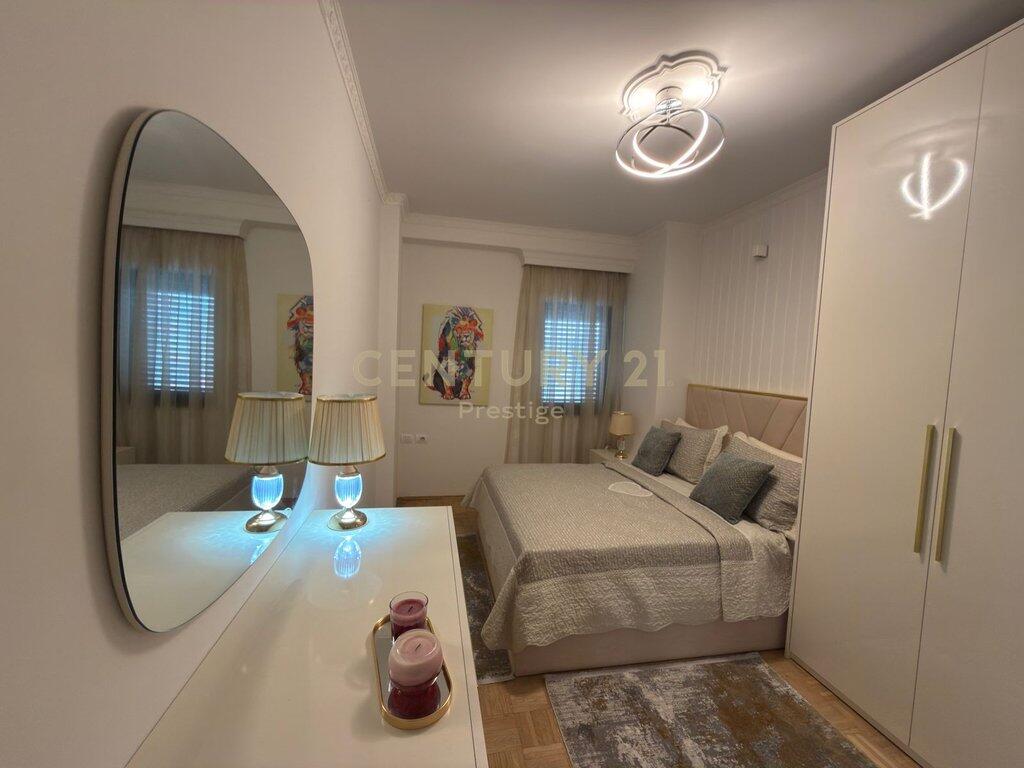 APPARTAMENTO 3+1+2 + POSTO AUTO IN AFFITTO, VIA ELBASAN, TIRANA!