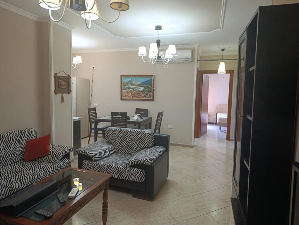 Apartment 2+1+2 bathrooms for rent at Zogu i Zi.