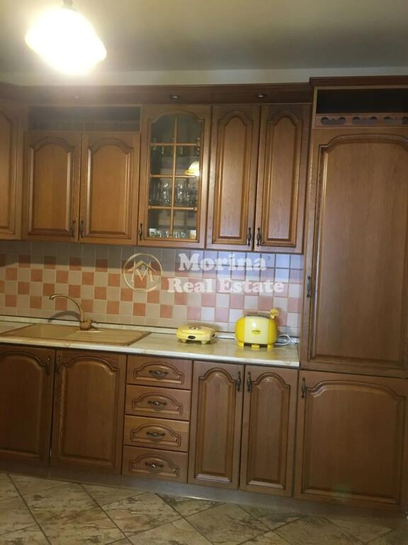 Affitto,Appartamento 3+1, in Via Barricade, 1200 euro/mese