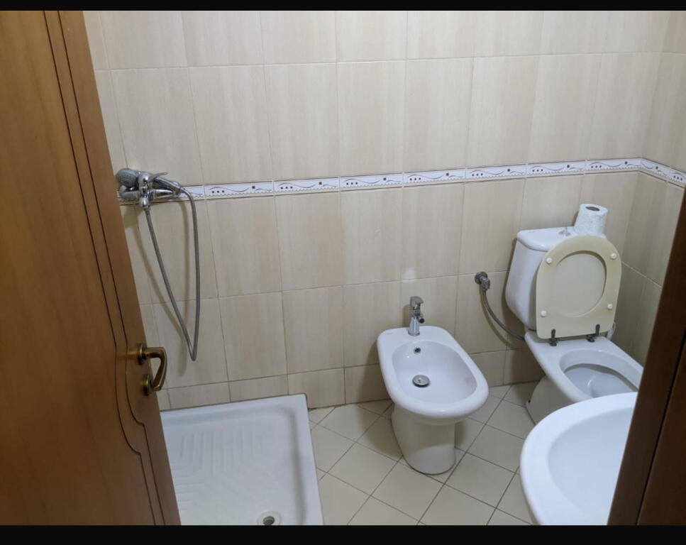 Jepet shtepi me qera 1+1 per studenta ne Vlore