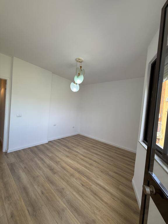 Shitet apartament te Ish Fusha e Aviacionit