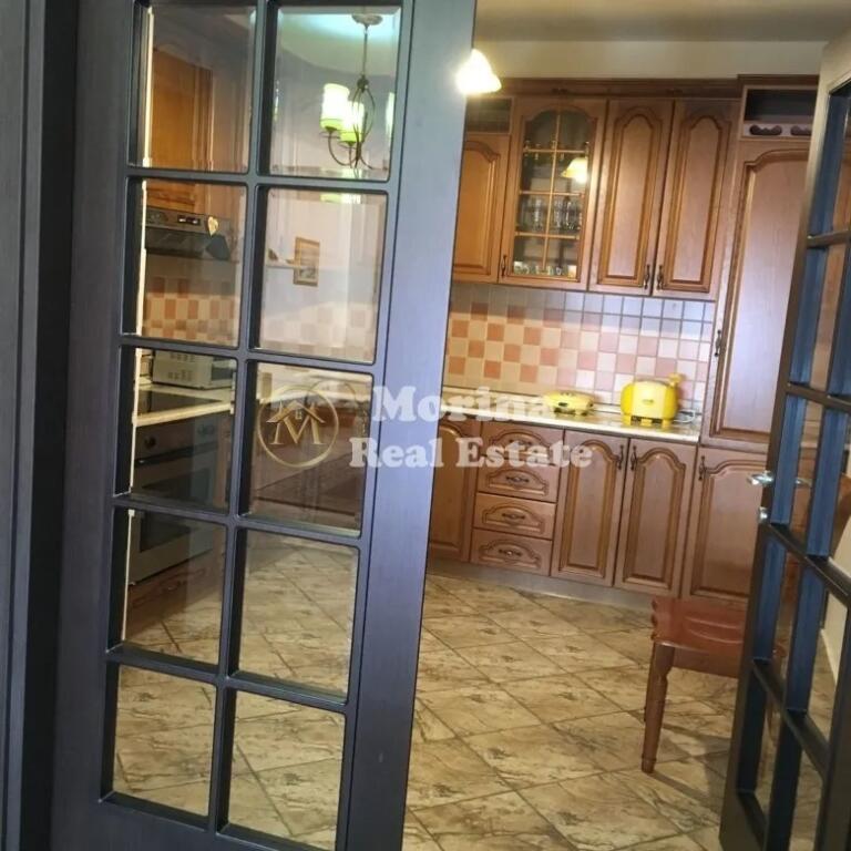 Affitto,Appartamento 3+1, in Via Barricade, 1200 euro/mese