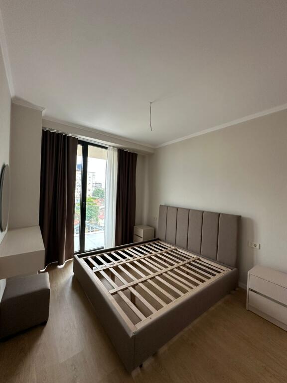 Apartament 1+1 me Qira – Golden Tower, Rruga Mine Peza