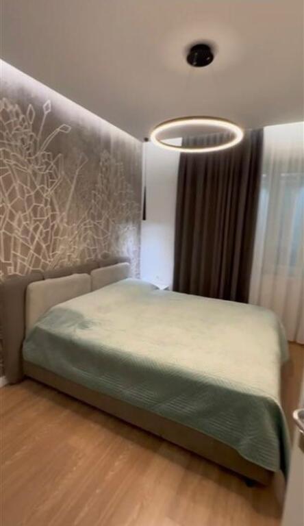 Appartamento moderno in affitto a 5 Maji