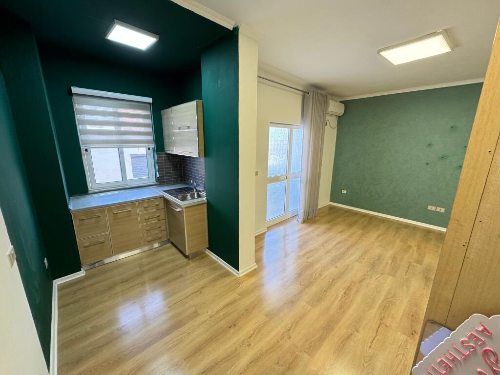 🏢 Office for Rent 📍 Wilson Square💶 Price: 800 € (negotiable)