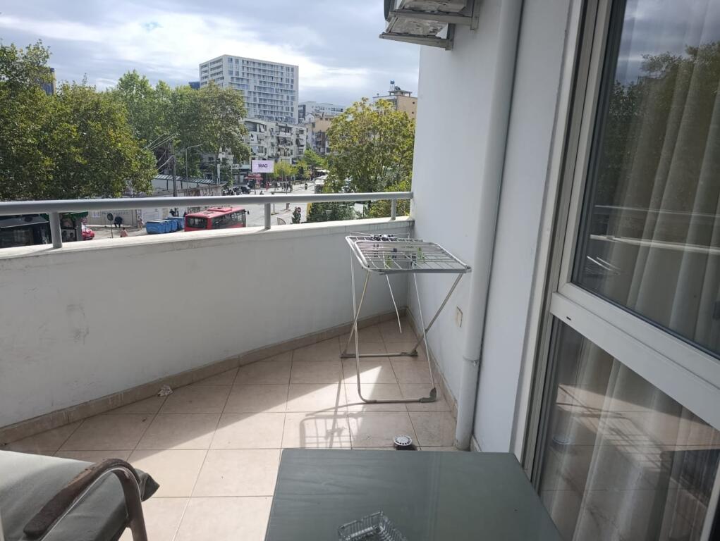Apartment 2+1+2 bathrooms for rent at Zogu i Zi.