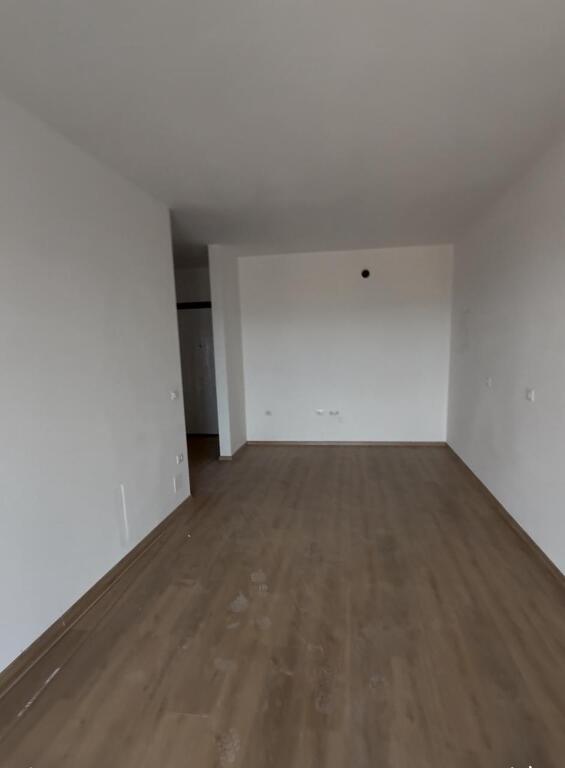 1+1 empty apartment for rent in Don Bosko!