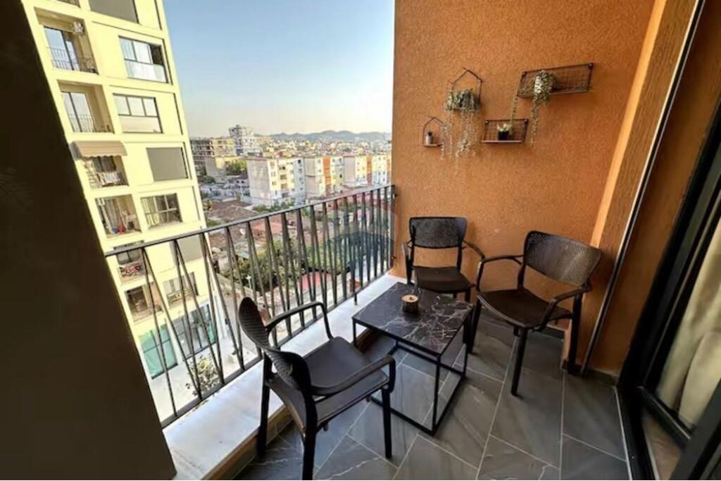 Apartament 1+1 per shitje kompleksi Zirkon!