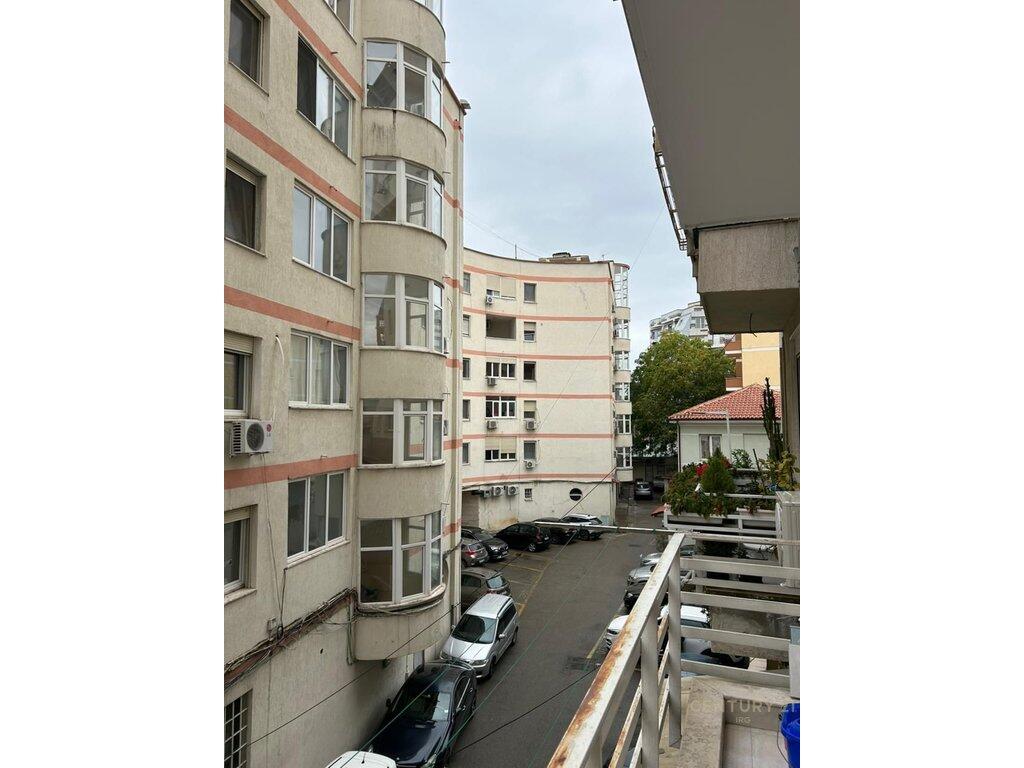 APPARTAMENTO 2+1 IN AFFITTO VICINO A VIA KAVAJËS!