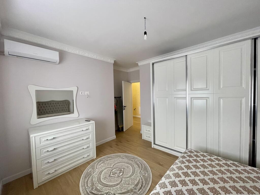 Jepet me QIRA apartament 2+1 luksoz në rezidencë private, Liqenit të Farkës