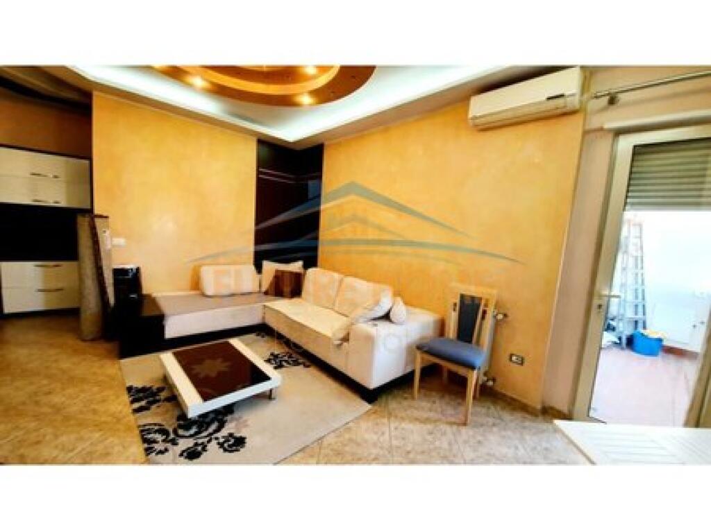 Rent, Apartment 1+1, Commune of Paris.