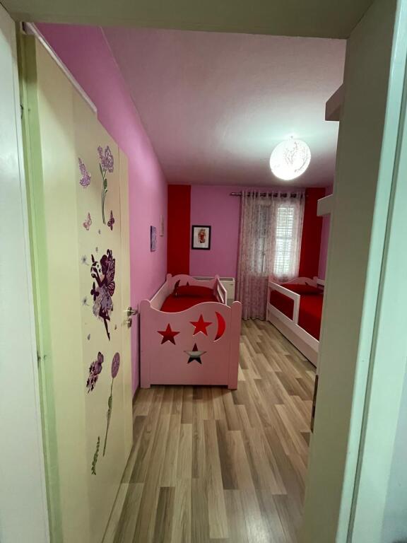 🏡Jepet me qera apartament 2+1+ Ballkon tek Mine Peza !