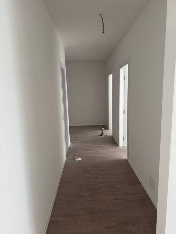 For rent 2+1+2 EMPTY ASTIR 600 thousand lek