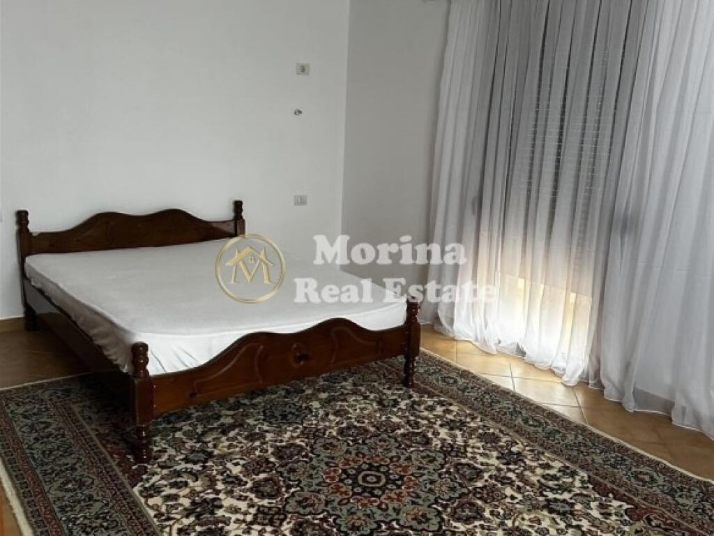 Qera, Shtepi Private 2+1, Selite, 400 euro/muaj