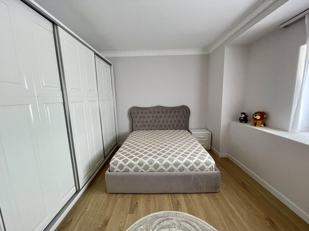 Jepet me QIRA apartament 2+1 luksoz në rezidencë private, Liqenit të Farkës