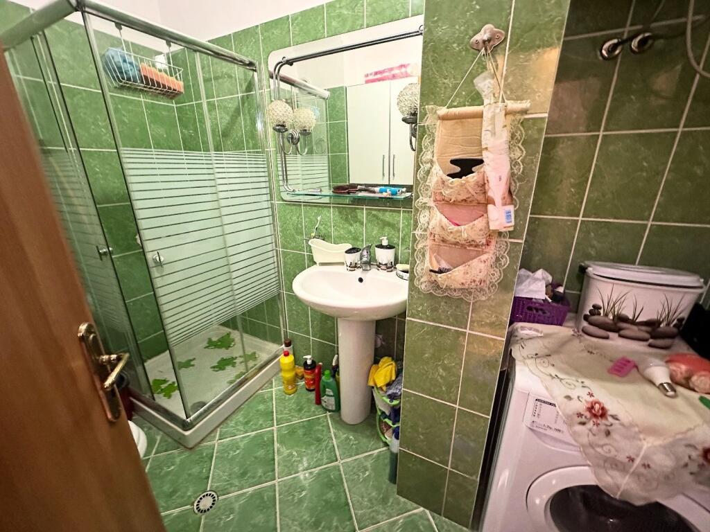 Apartment 2+1 for rent near Nela 6 in Yzberisht.