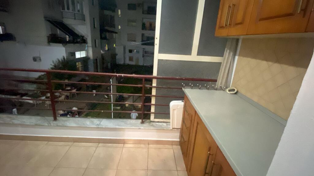 Jepet me qira apartament 2+1+2 ballkone