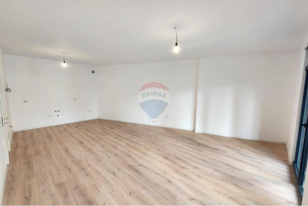 Apartament 2+1+2 Për Shitje ,Kopshti Zoologjik