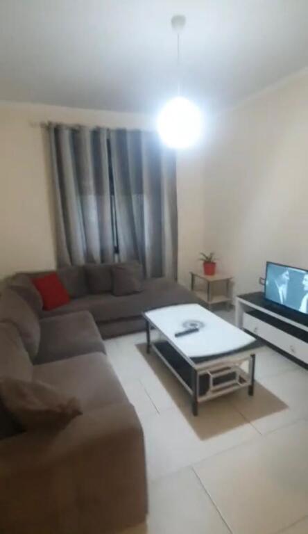 Apartament me qera - 📍Myslym Shyri