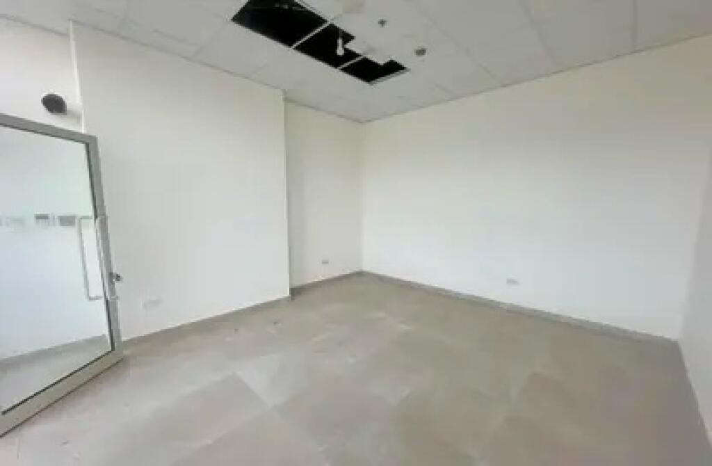 Negozio in affitto vicino allo Stadio Dinamo (ID BD21745) Tirana